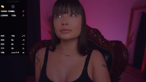 LUXXANDRA online show from 10, 2, 2025