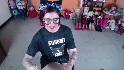 Miss Mia online show from 2, 1, 2025