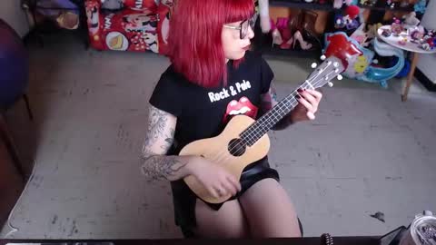 Miss Mia online show from 11, 2, 2026