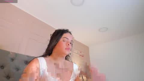 Snapshot of missmiaa_ chatting on 18, 4, 2026 Mia online show from 18, 4, 2026