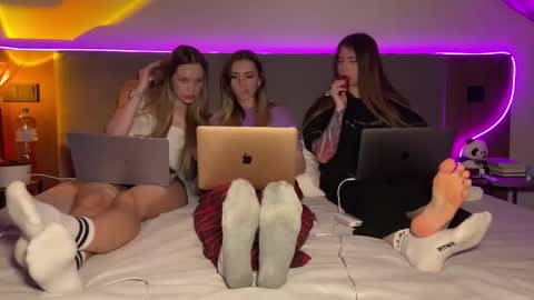 missmiroslava online show from 7, 2, 2026