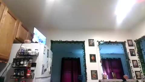 MissMona online show from 7, 4, 2026