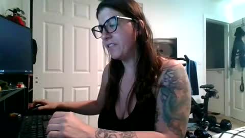 Snapshot of missmonatoyou chatting on 13, 5, 2026 MissMona online show from 13, 5, 2026