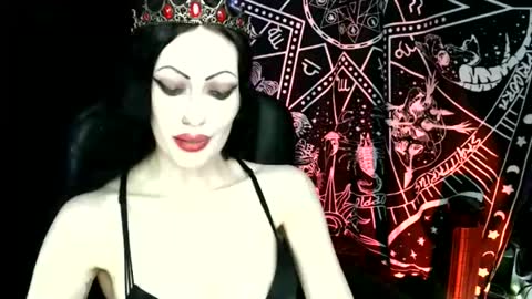 Snapshot of missmoondoll chatting on 20, 5, 2026 MissMoonDoll online show from 20, 5, 2026