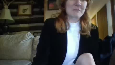 Snapshot of missmoonmagic13 chatting on 14, 10, 2025 Maxxx online show from 14, 10, 2025