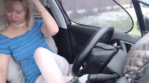 Snapshot of missofkiss chatting on 2, 12, 2024 Olenka online show from 2, 12, 2024