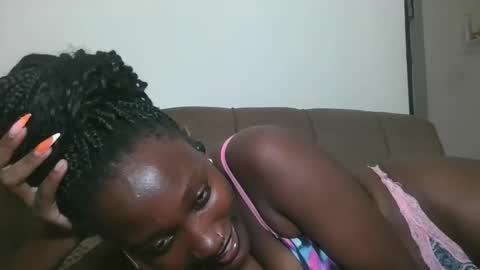 pretty gal online show from 27, 10, 2025