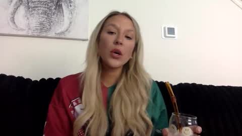 Snapshot of misss_alyssaaa chatting on 23, 4, 2026 Alyssa online show from 23, 4, 2026
