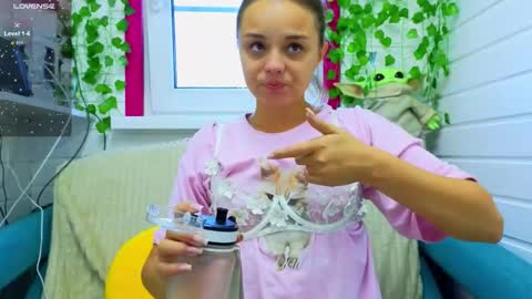 . online show from 22, 9, 2025