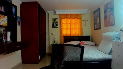 missvalery1 online show from 8, 9, 2025