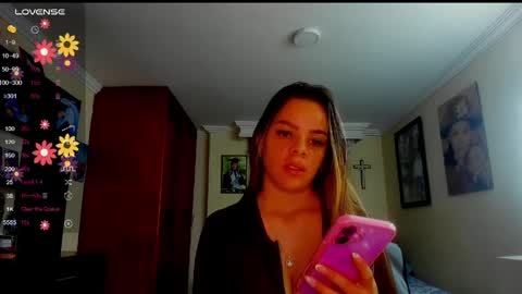 Snapshot of missvalery1 chatting on 20, 5, 2026 missvalery1 online show from 20, 5, 2026