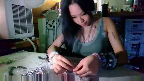 Snapshot of missversatile chatting on 30, 4, 2026 Miss Versatile online show from 30, 4, 2026