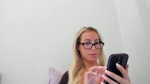 Snapshot of missy_matrix chatting on 2, 6, 2026 Missy matrix online show from 2, 6, 2026
