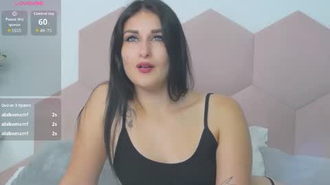 Snapshot of missyross_ chatting on 24, 7, 2026 Elly online show from 24, 7, 2026