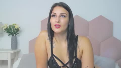 Snapshot of missyross_ chatting on 29, 7, 2026 Elly online show from 29, 7, 2026