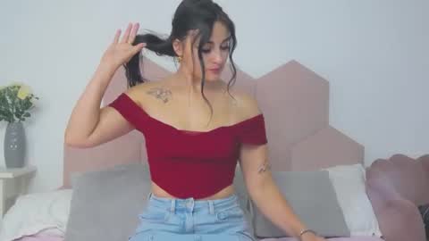 Snapshot of missyross_ chatting on 1, 8, 2026 Elly online show from 1, 8, 2026