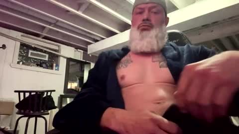 Snapshot of mister_bigg_dick chatting on 12, 4, 2026 AJ online show from 12, 4, 2026
