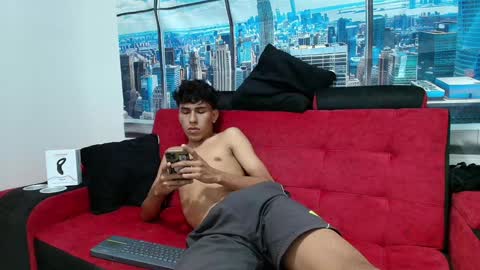 mister_jhonxxx online show from 25, 1, 2025