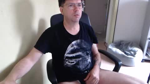 Snapshot of mistercoeur1 chatting on 13, 5, 2026 mistercoeur online show from 13, 5, 2026