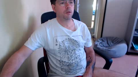 Snapshot of mistercoeur1 chatting on 13, 6, 2026 mistercoeur online show from 13, 6, 2026