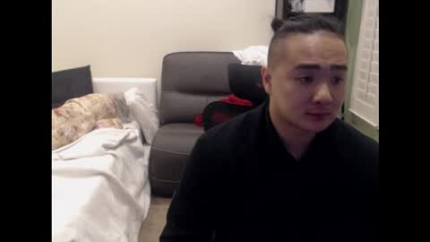 Snapshot of misterlionking chatting on 17, 11, 2025 Eric online show from 17, 11, 2025