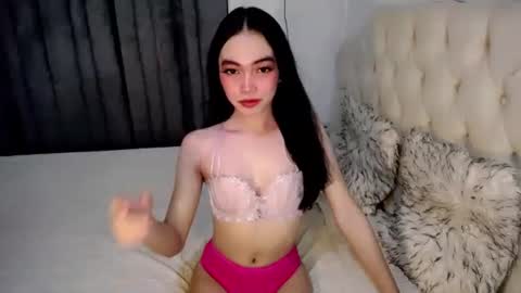 Snapshot of misterytgirl chatting on 14, 4, 2026 CRISHA online show from 14, 4, 2026