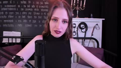 Snapshot of mistress_marlene chatting on 23, 4, 2026 Mistress Marlene online show from 23, 4, 2026
