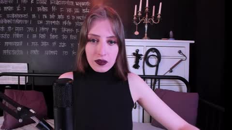 Snapshot of mistress_marlene chatting on 8, 5, 2026 Mistress Marlene online show from 8, 5, 2026
