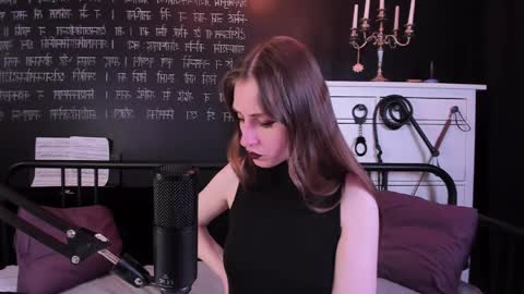 Snapshot of mistress_marlene chatting on 15, 5, 2026 Mistress Marlene online show from 15, 5, 2026