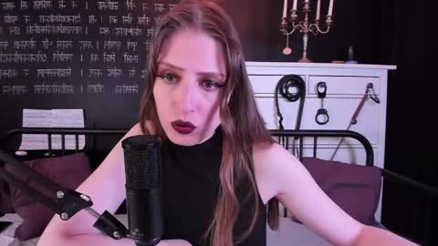 Snapshot of mistress_marlene chatting on 16, 5, 2026 Mistress Marlene online show from 16, 5, 2026