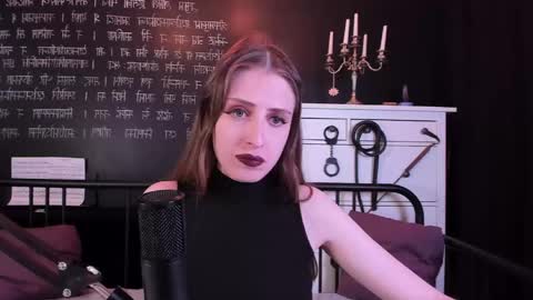 Snapshot of mistress_marlene chatting on 25, 5, 2026 Mistress Marlene online show from 25, 5, 2026