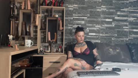 Snapshot of mistress_mirybossy chatting on 11, 2, 2025 Mistress Mirybossy online show from 11, 2, 2025