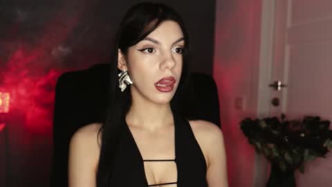 Miss Rochelle online show from 8, 10, 2025