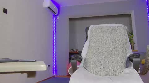 MitressEllie--Your Bratty Miss online show from 13, 11, 2025