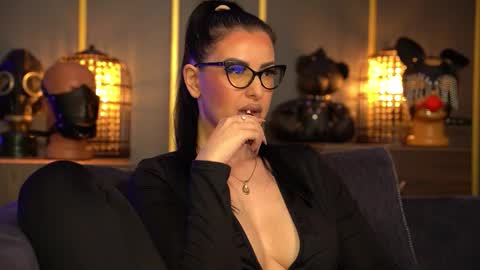 Mistress Kelly online show from 21, 3, 2026