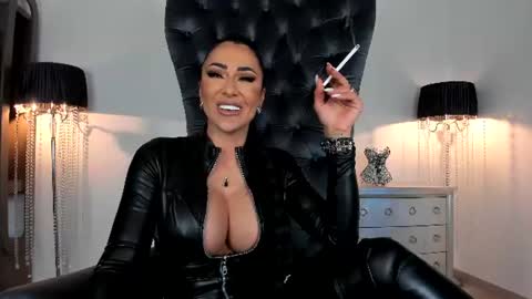 Snapshot of mistresskennya chatting on 10, 6, 2026 mistresskennya online show from 10, 6, 2026
