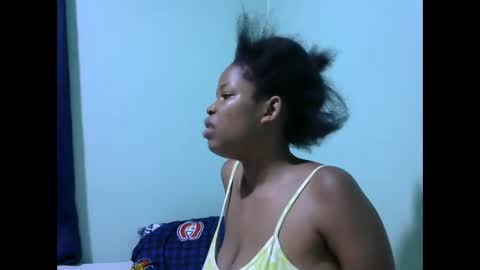 misty_shee online show from 2, 2, 2025