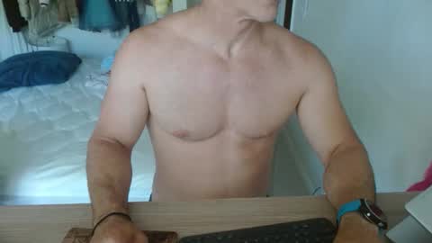Snapshot of mitcheli chatting on 15, 5, 2026 Onlyfans online show from 15, 5, 2026