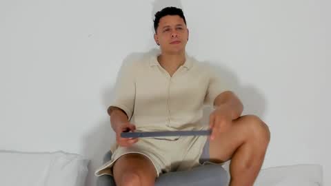 Snapshot of mitchellburns chatting on 4, 1, 2025 mitchell online show from 4, 1, 2025