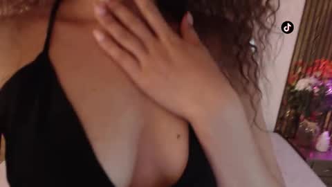 Snapshot of miticabrennet chatting on 11, 3, 2026 Mtica Brennet online show from 11, 3, 2026