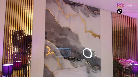 Snapshot of miticabrennet chatting on 31, 3, 2026 Mtica Brennet online show from 31, 3, 2026