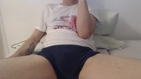 Snapshot of mitsch01 chatting on 24, 12, 2024 Mitsch online show from 24, 12, 2024