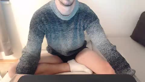 Snapshot of mitsch01 chatting on 27, 12, 2024 Mitsch online show from 27, 12, 2024