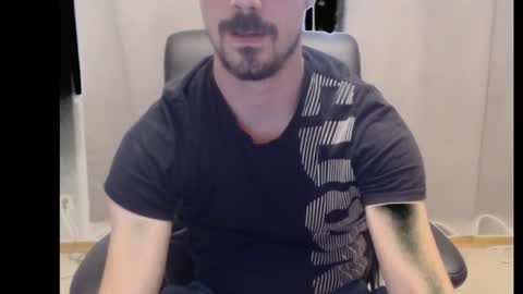 Snapshot of mitsch01 chatting on 11, 9, 2025 Mitsch online show from 11, 9, 2025