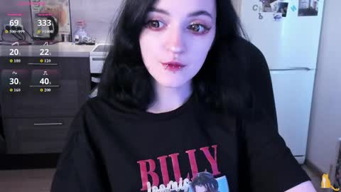 Snapshot of miura_moon chatting on 9, 6, 2026 lina. online show from 9, 6, 2026