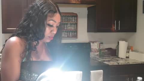 Precious online show from 15, 9, 2025