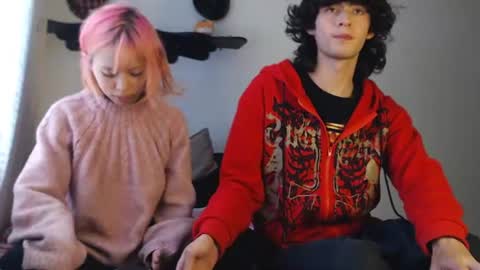 Snapshot of mixipeach chatting on 12, 7, 2026 Naomi and Nekorii online show from 12, 7, 2026