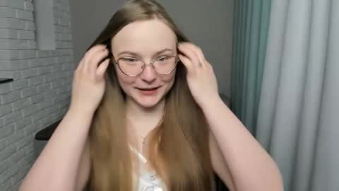 Miya online show from 12, 1, 2025