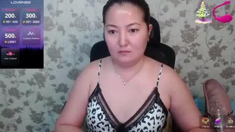 Snapshot of miya_sexasian chatting on 7, 12, 2024 Miya asian online show from 7, 12, 2024