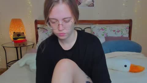 Snapshot of miya_soft chatting on 18, 7, 2026 Miya online show from 18, 7, 2026